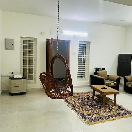 Tirupati Svp Homestay, Luxury Ac 2Bhk Flats, Free Wifi ,Tv, Kitchen, Near To Alipiri Fly Over & Highway,Free Ac Cab Pickup From Tirupati Railway Station, Airport Exterior photo