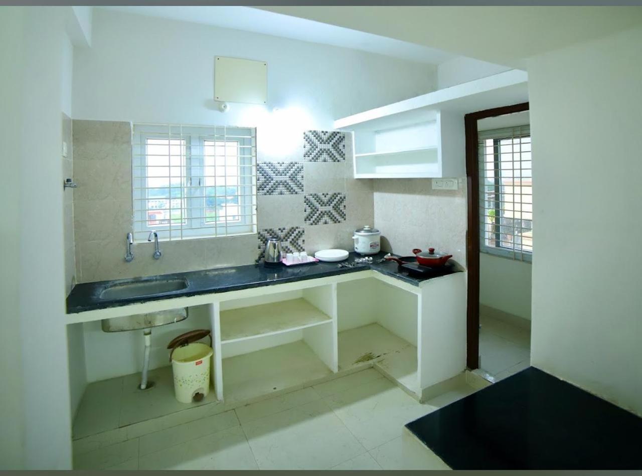 Tirupati Svp Homestay, Luxury Ac 2Bhk Flats, Free Wifi ,Tv, Kitchen, Near To Alipiri Fly Over & Highway,Free Ac Cab Pickup From Tirupati Railway Station, Airport Exterior photo