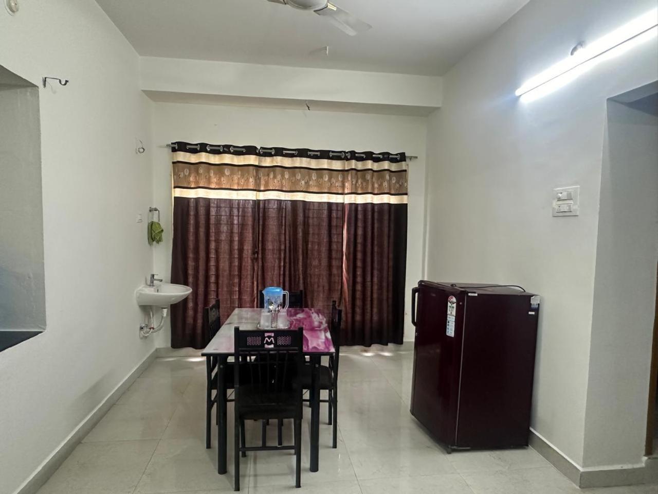 Tirupati Svp Homestay, Luxury Ac 2Bhk Flats, Free Wifi ,Tv, Kitchen, Near To Alipiri Fly Over & Highway,Free Ac Cab Pickup From Tirupati Railway Station, Airport Exterior photo